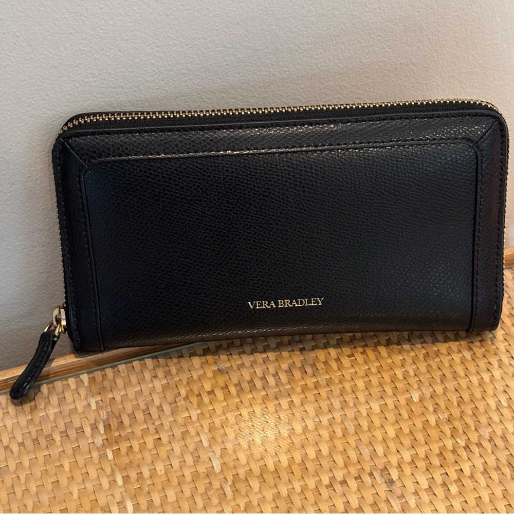 Vera Bradley Leather George Wallet in Black in as new condition!!